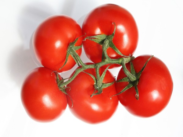 POMODORO A GRAPPOLO (foto)