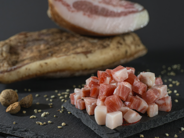 GUANCIALE STAGIONATO A CUBETTI 250 GR (foto)