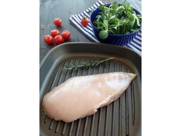 MEZZO PETTO DI POLLO INTERO SENZA OSSO (300 GR. CIRCA) (foto)